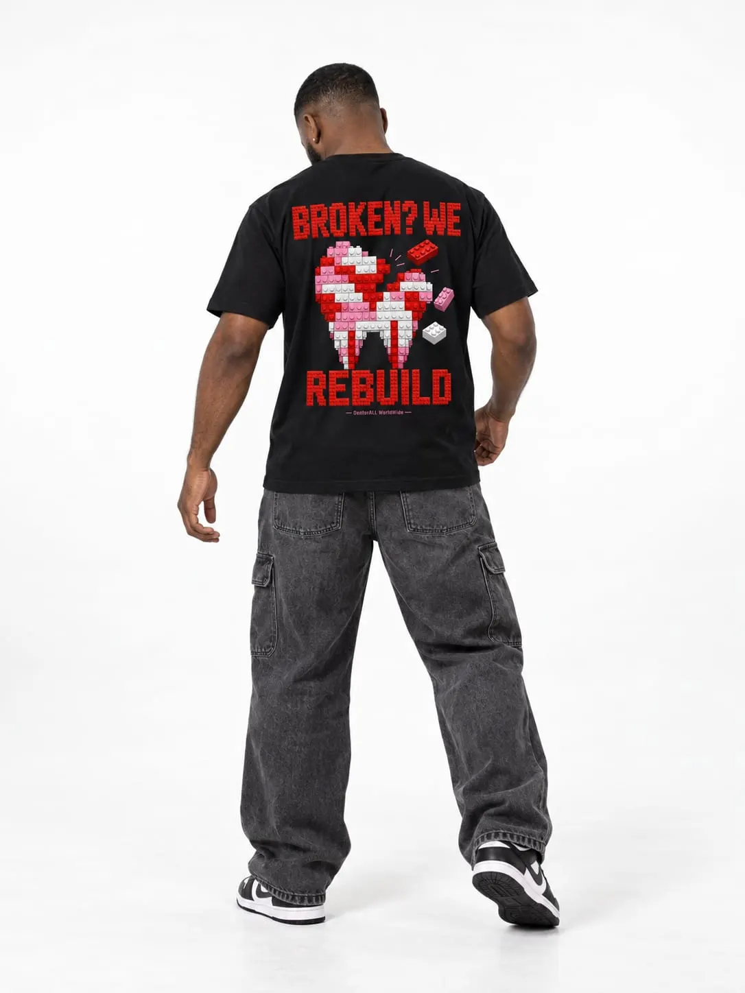We Rebuild · foto 3